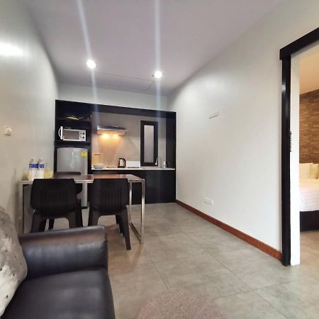 Pamoni Hotel Чавенг Бийч Екстериор снимка