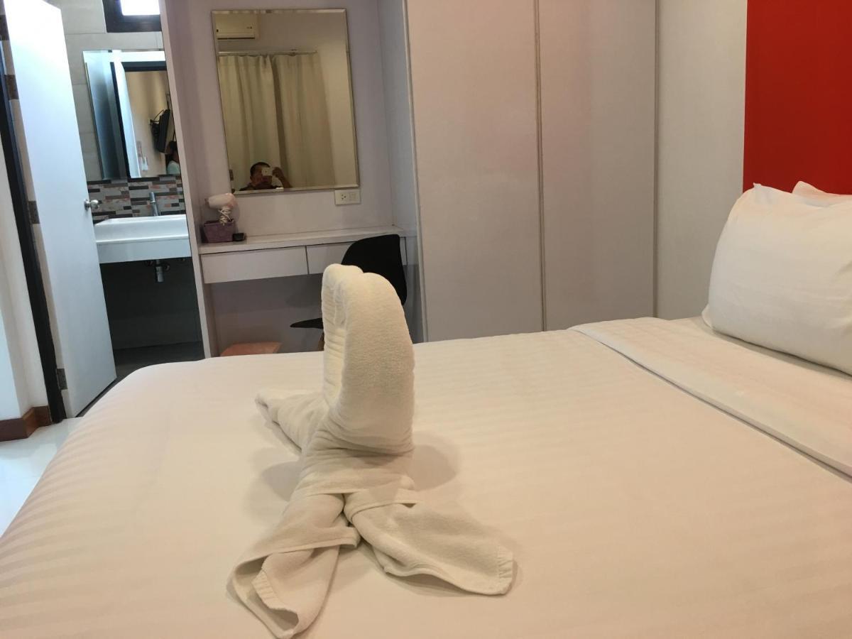 Pamoni Hotel Чавенг Бийч Екстериор снимка